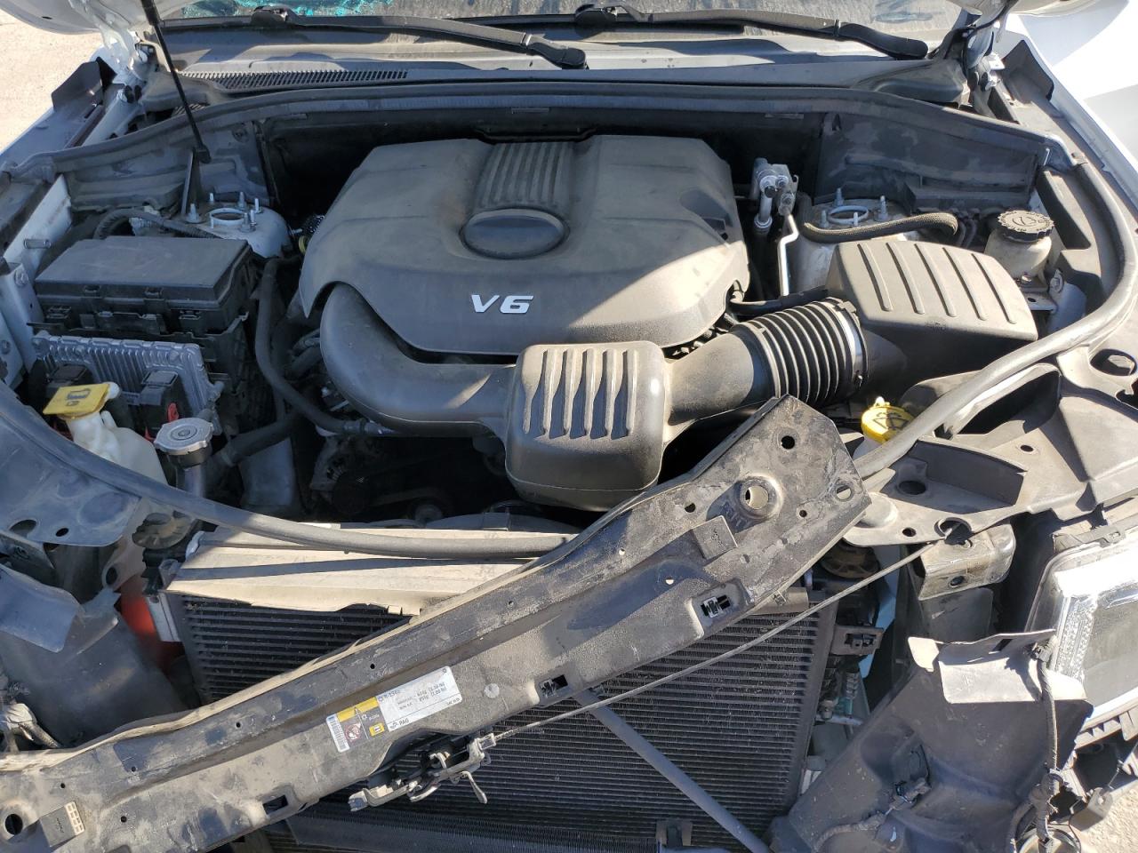 2014 Jeep Grand Cherokee - Image 11
