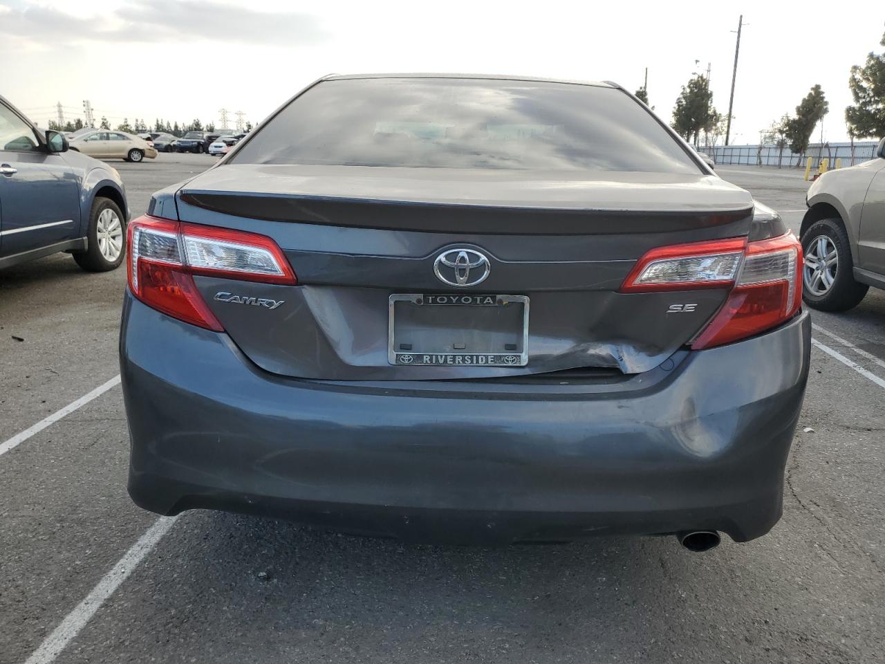 2014 Toyota Camry - Image 6