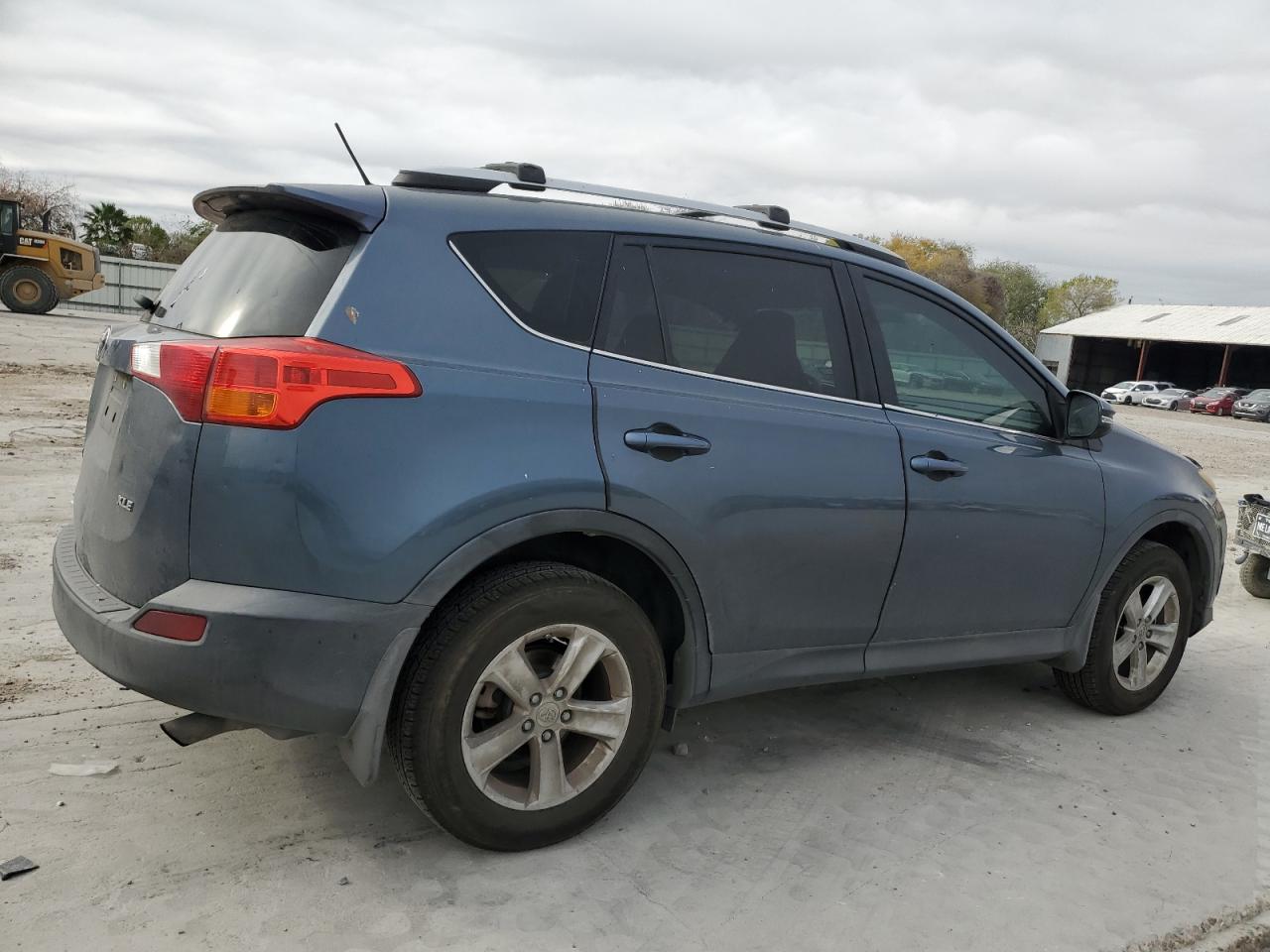 2013 Toyota RAV 4 - Image 3