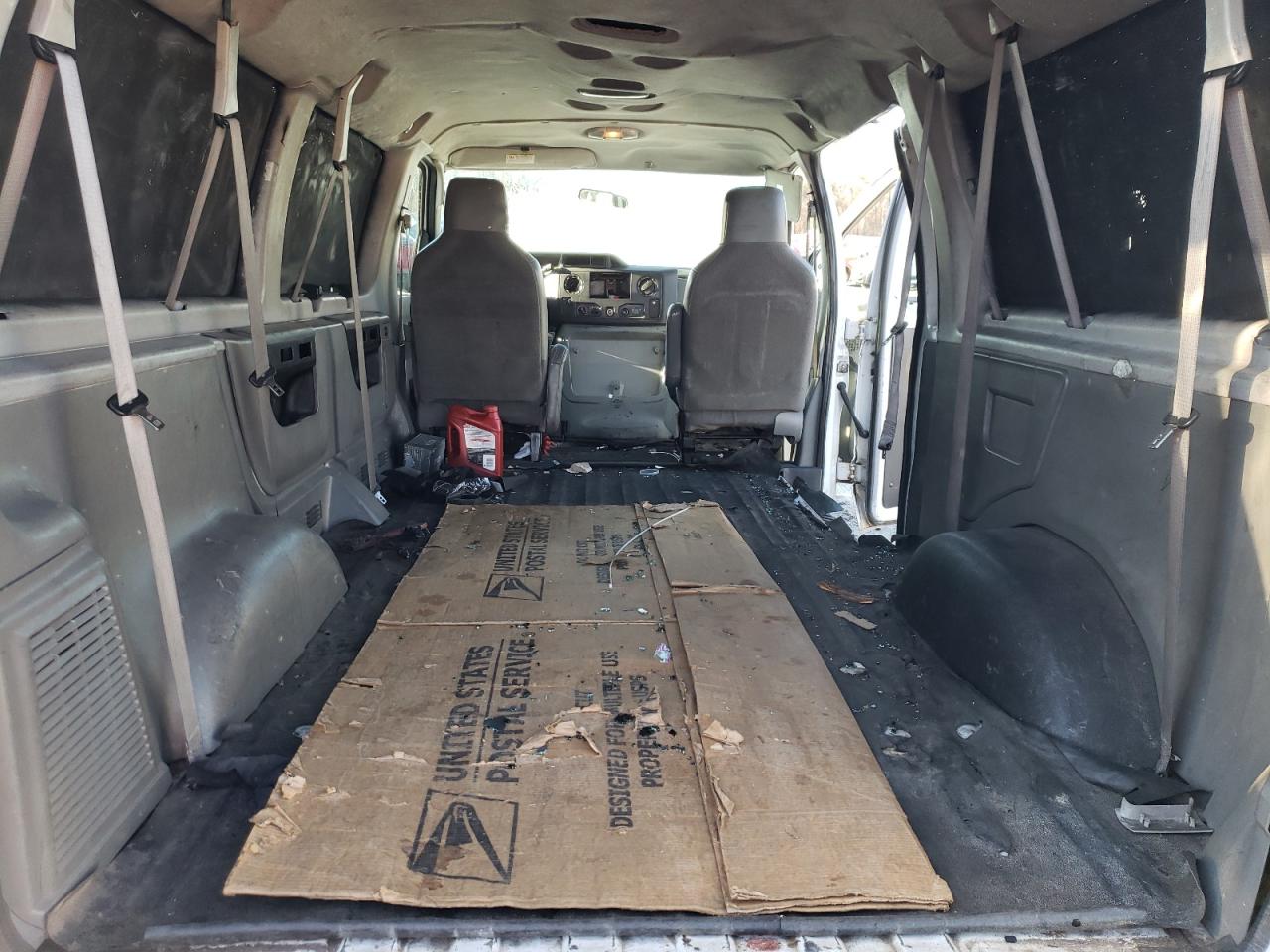 2012 Ford Econoline - Image 10
