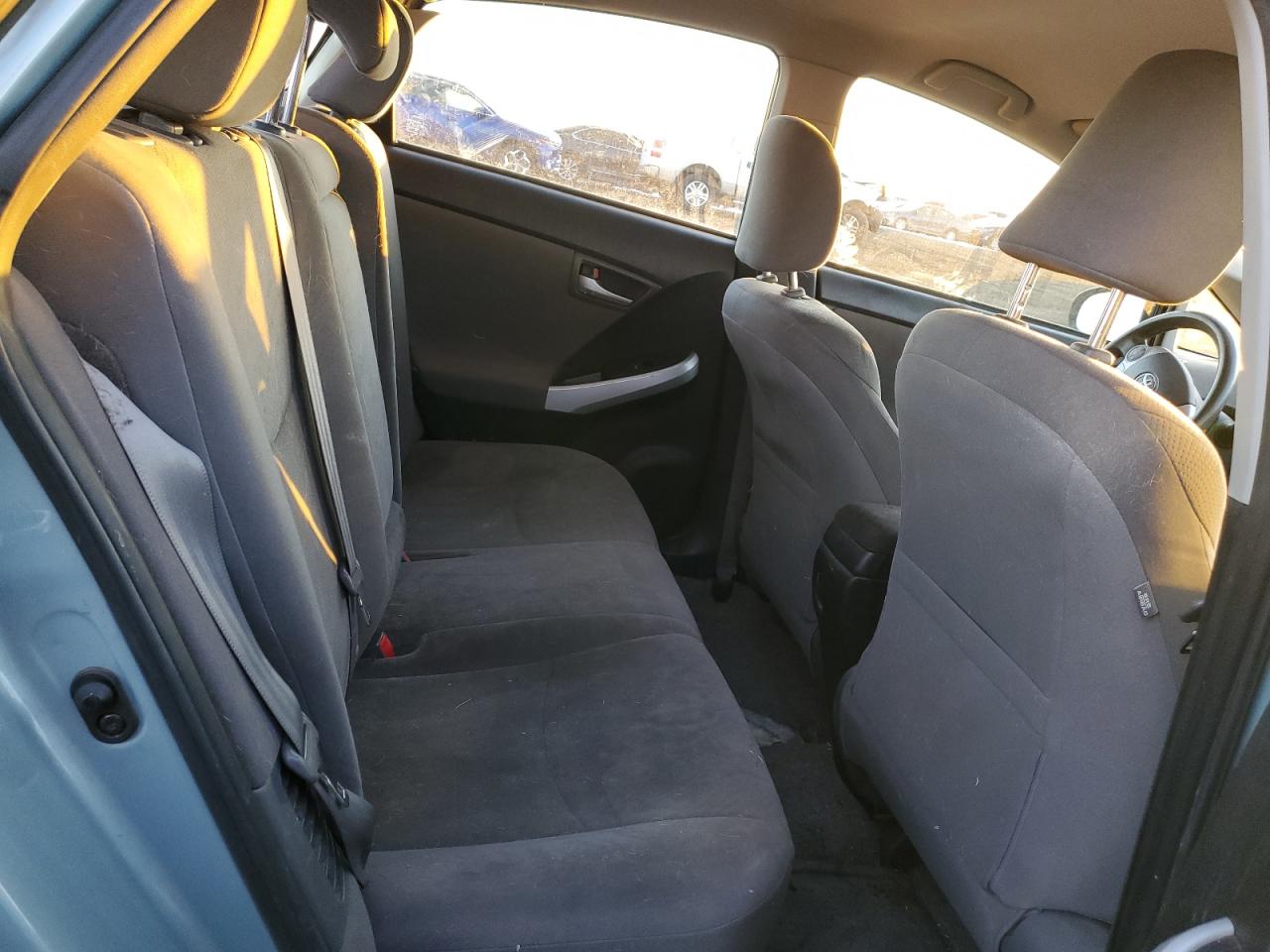 2013 Toyota Prius - Image 10