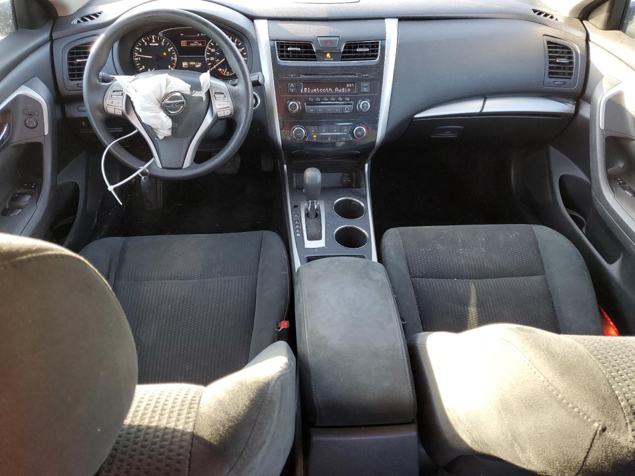 2015 Nissan Altima - Image 8