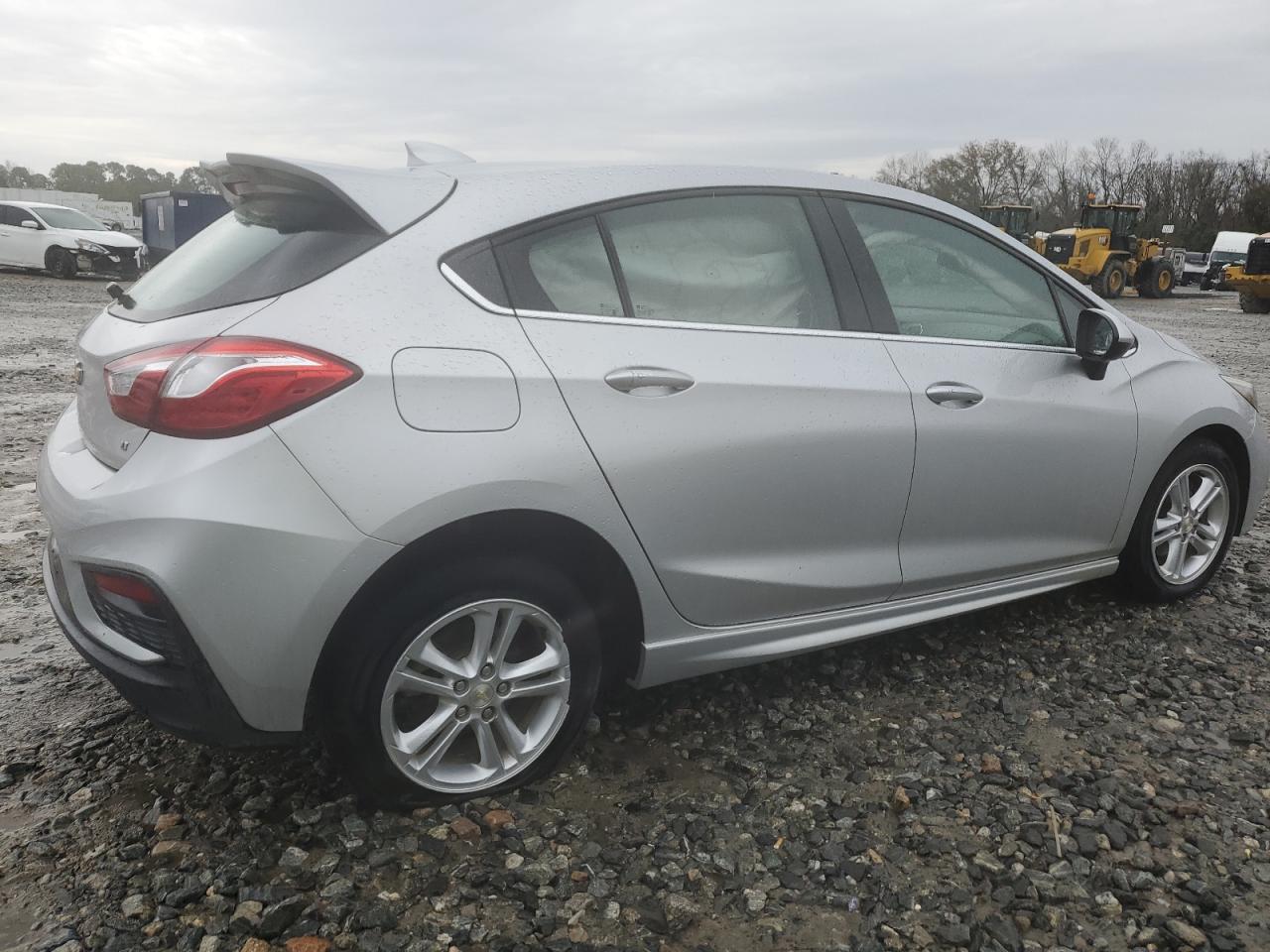 2018 Chevrolet Cruze - Image 3