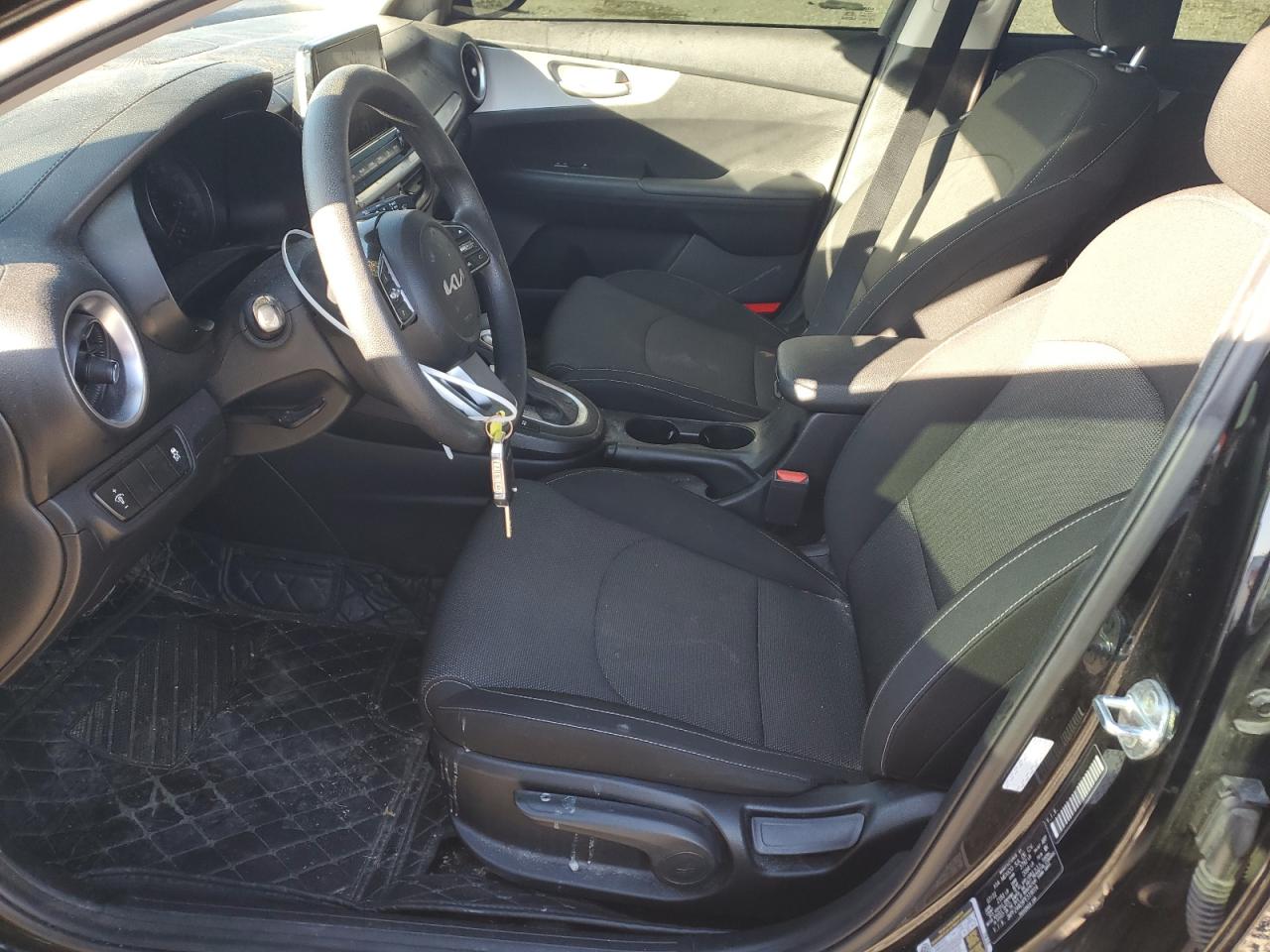 2023 Kia Forte - Image 7