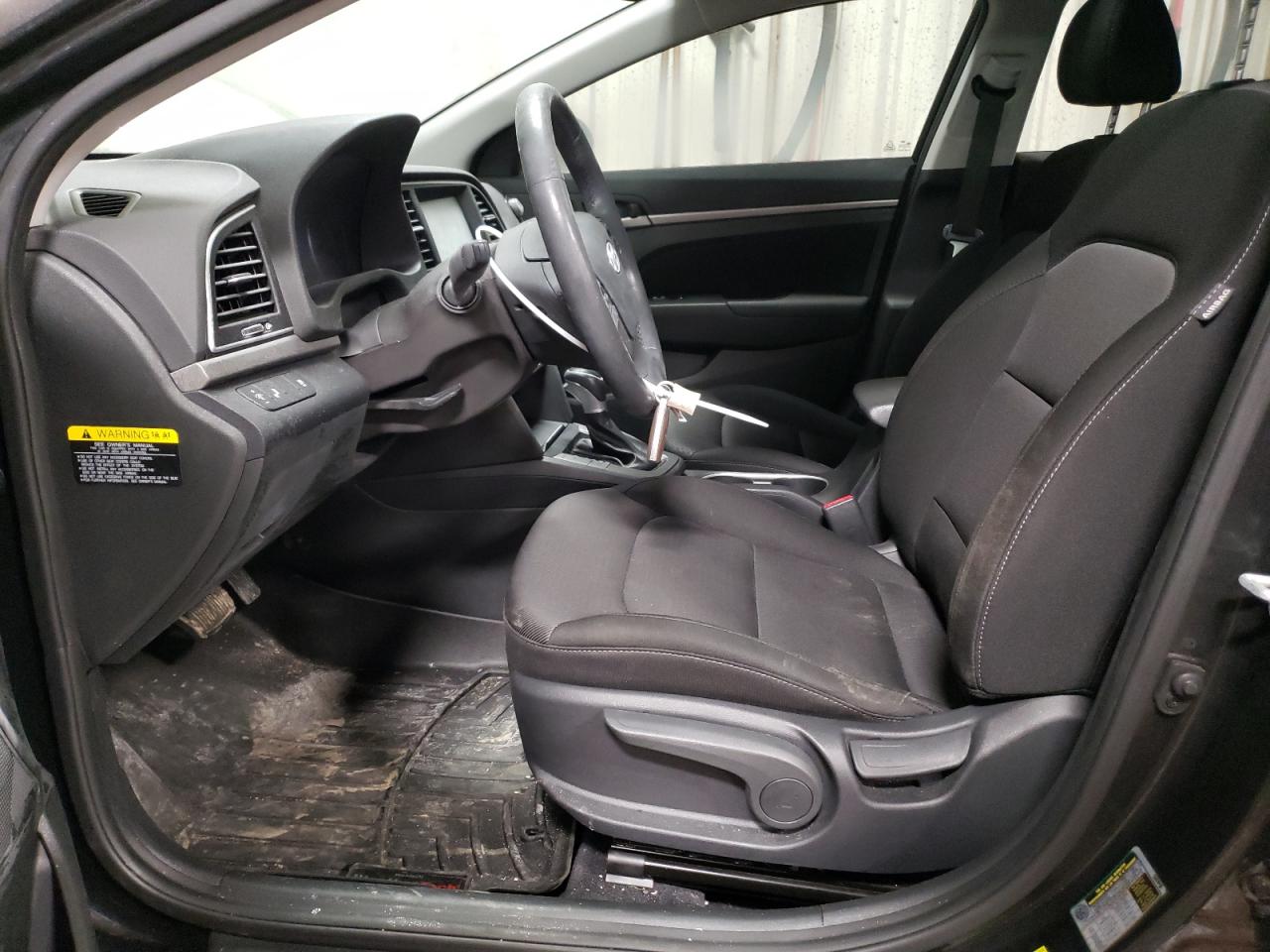 2018 Hyundai Elantra - Image 7