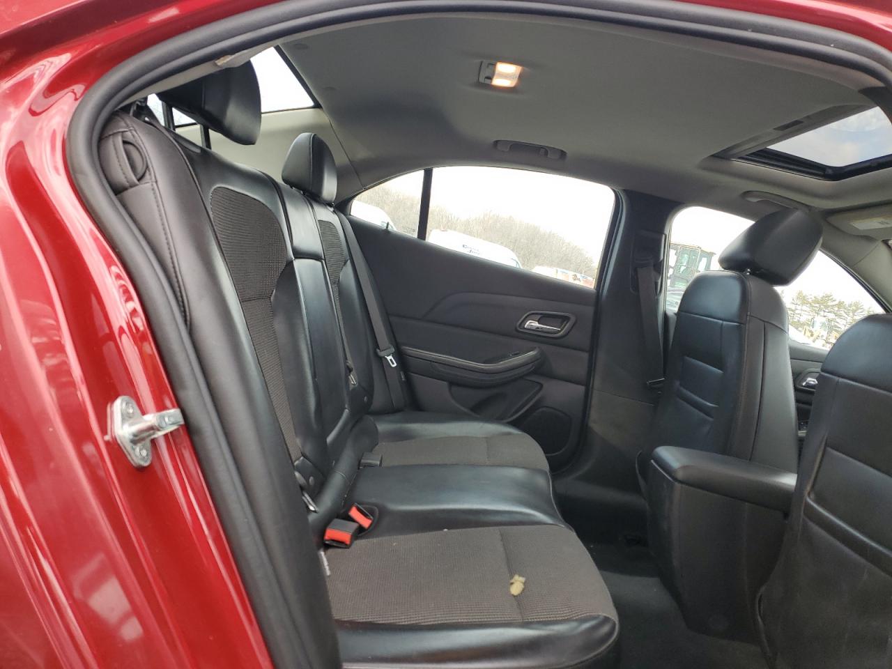 2014 Chevrolet Malibu - Image 11