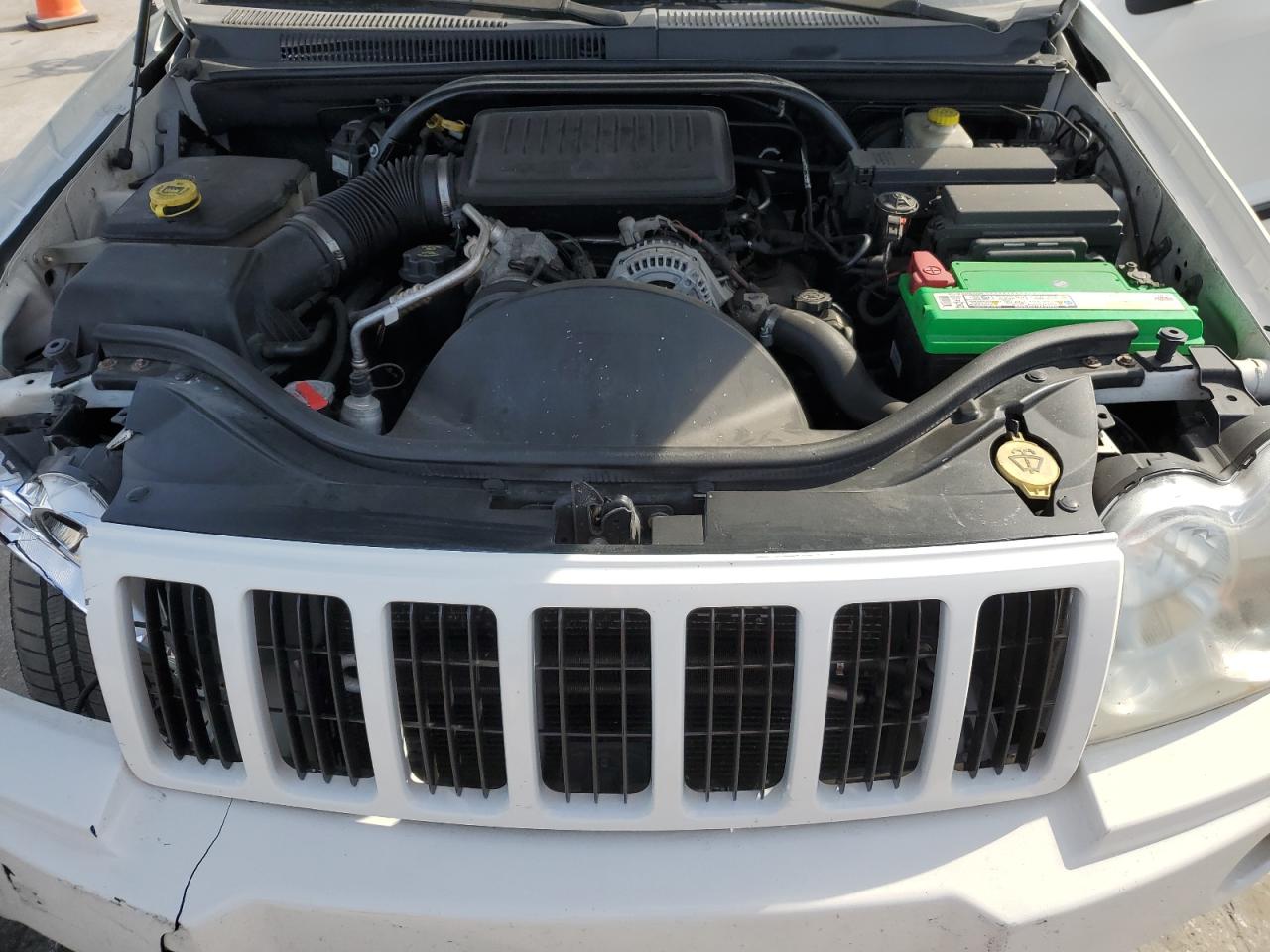 2007 Jeep Grand Cherokee - Image 12