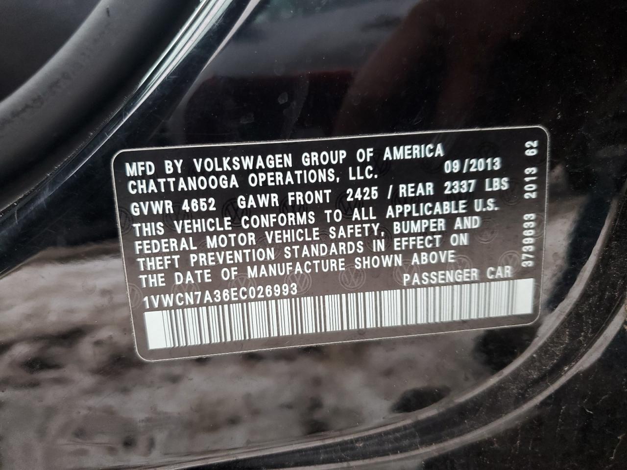 2014 Volkswagen Passat - Image 12
