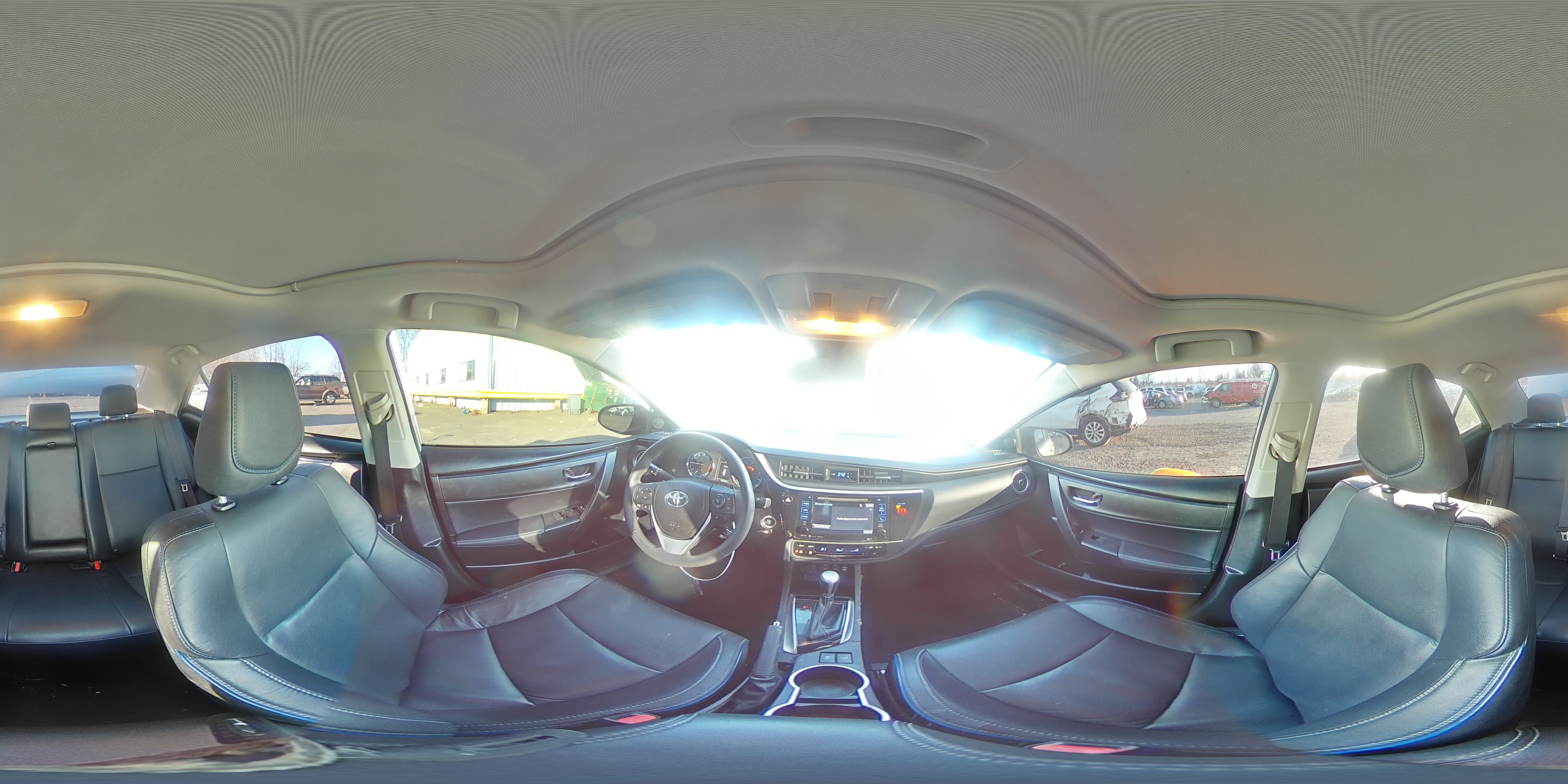 2018 Toyota Corolla - Image 12