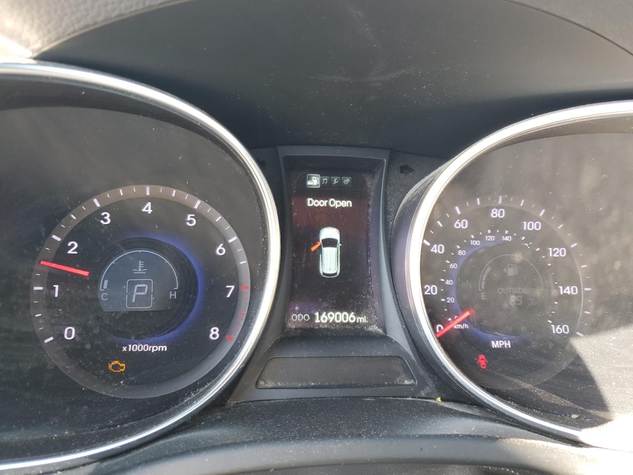 2013 Hyundai Santa Fe - Image 9