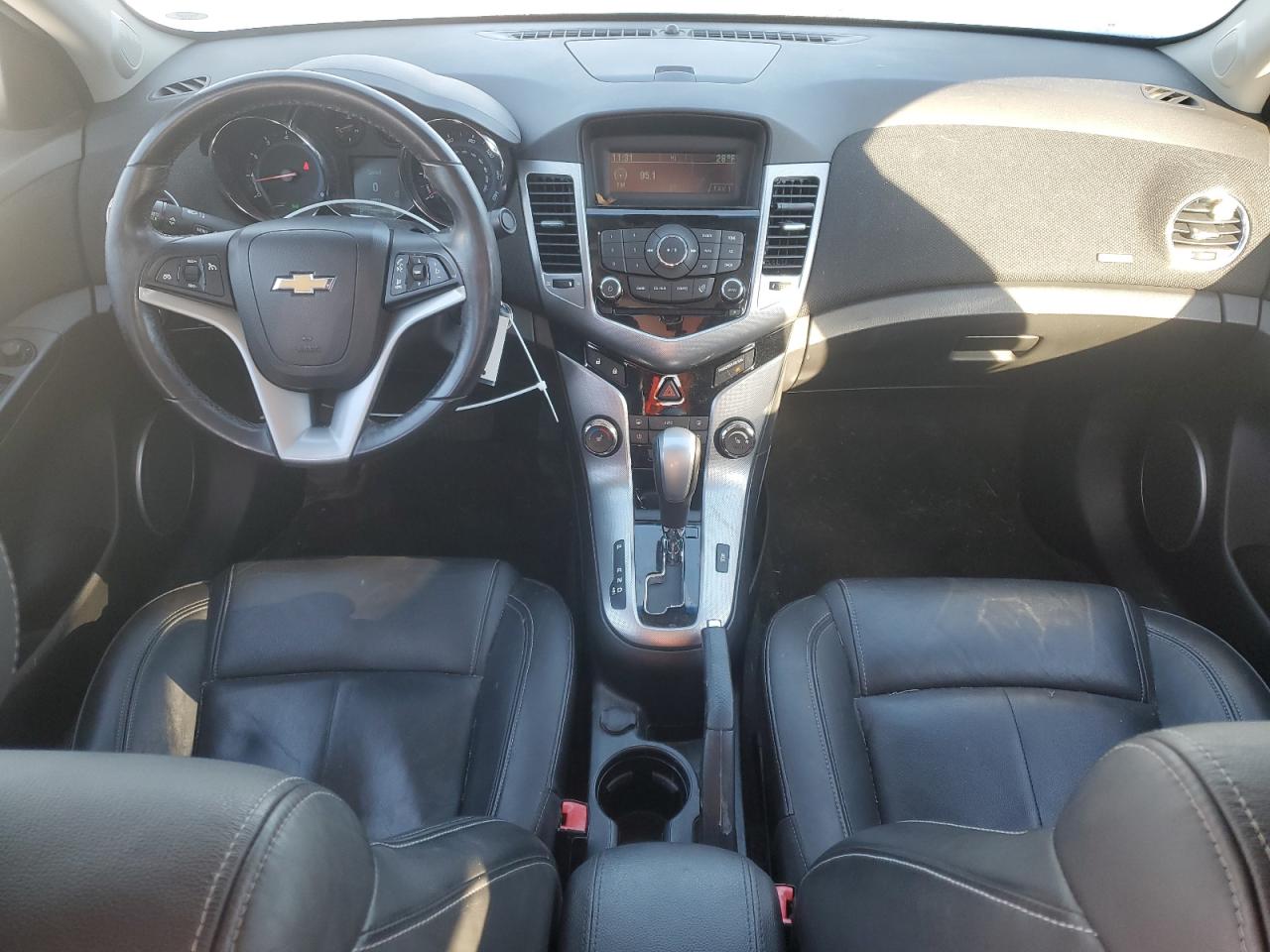 2011 Chevrolet Cruze - Image 8
