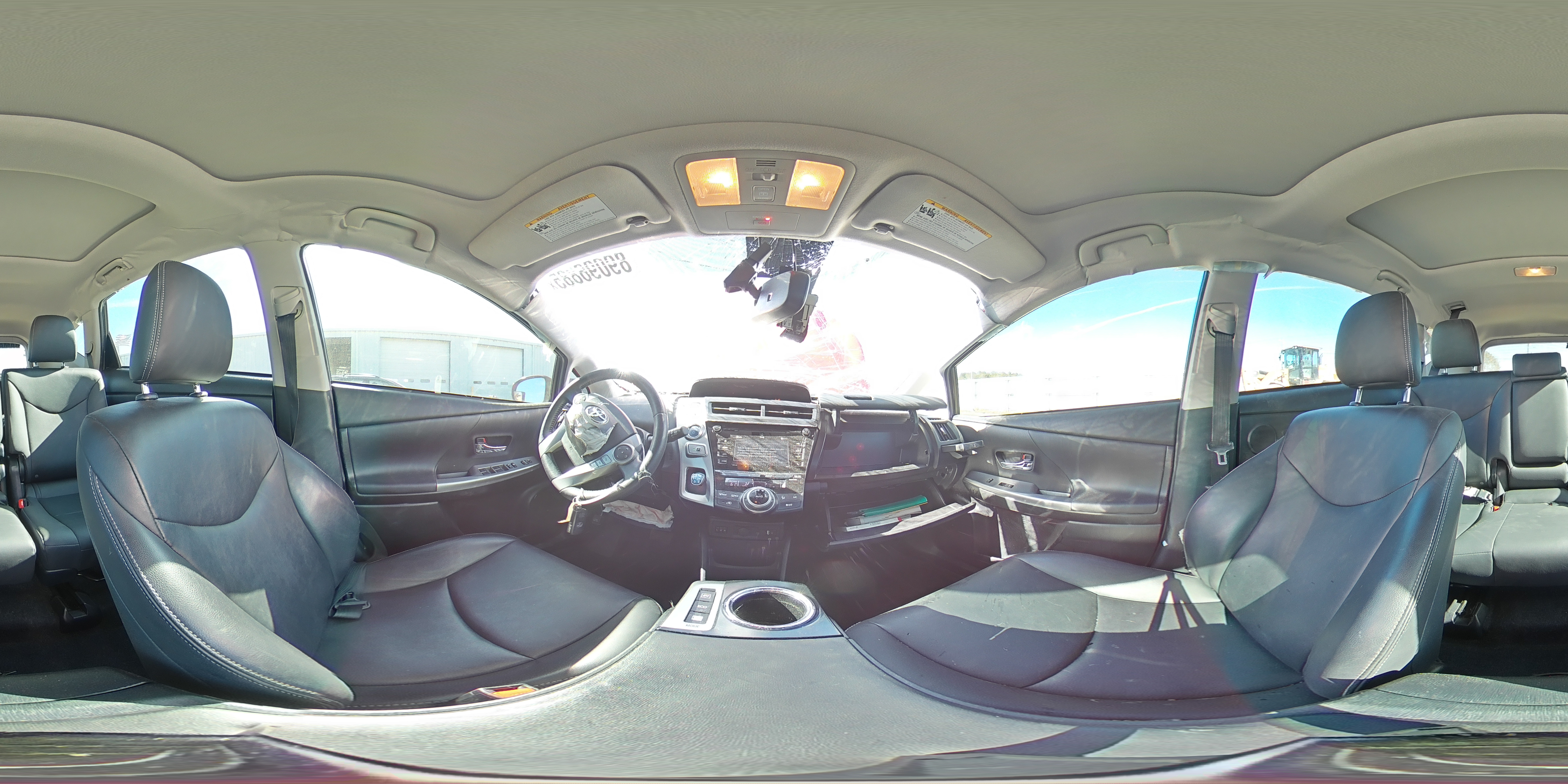 2017 Toyota Prius - Image 15