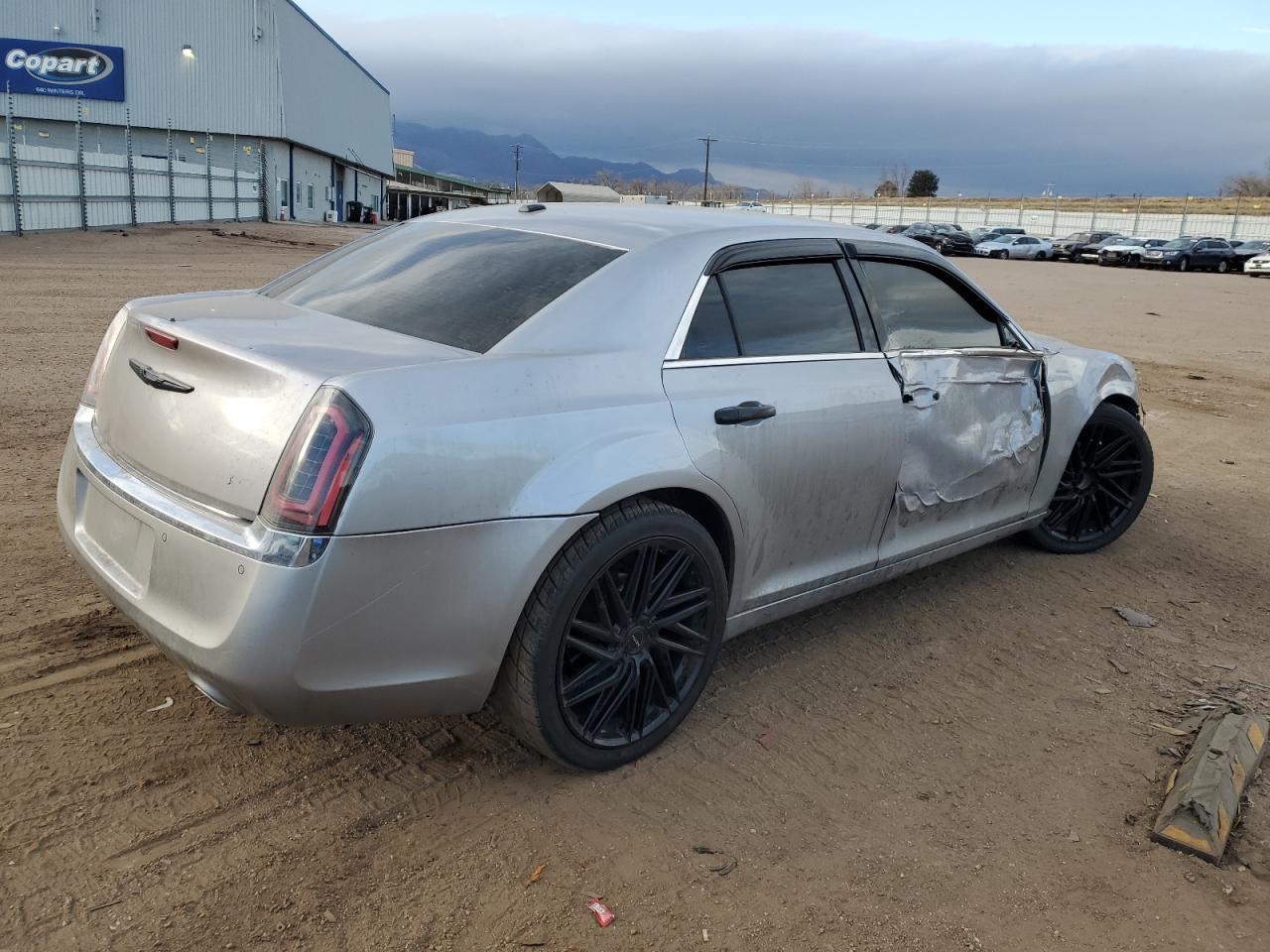 2014 Chrysler 300 - Image 3