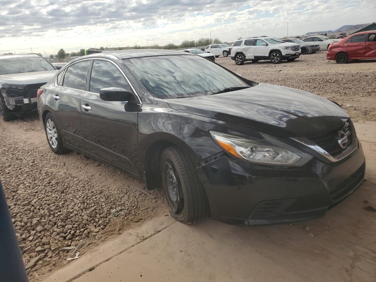 2017 Nissan Altima - Image 4