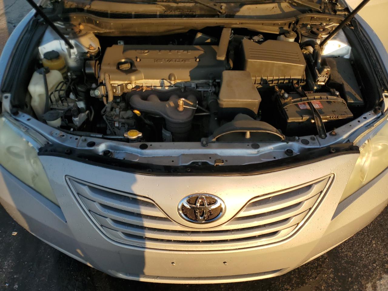2009 Toyota Camry - Image 11