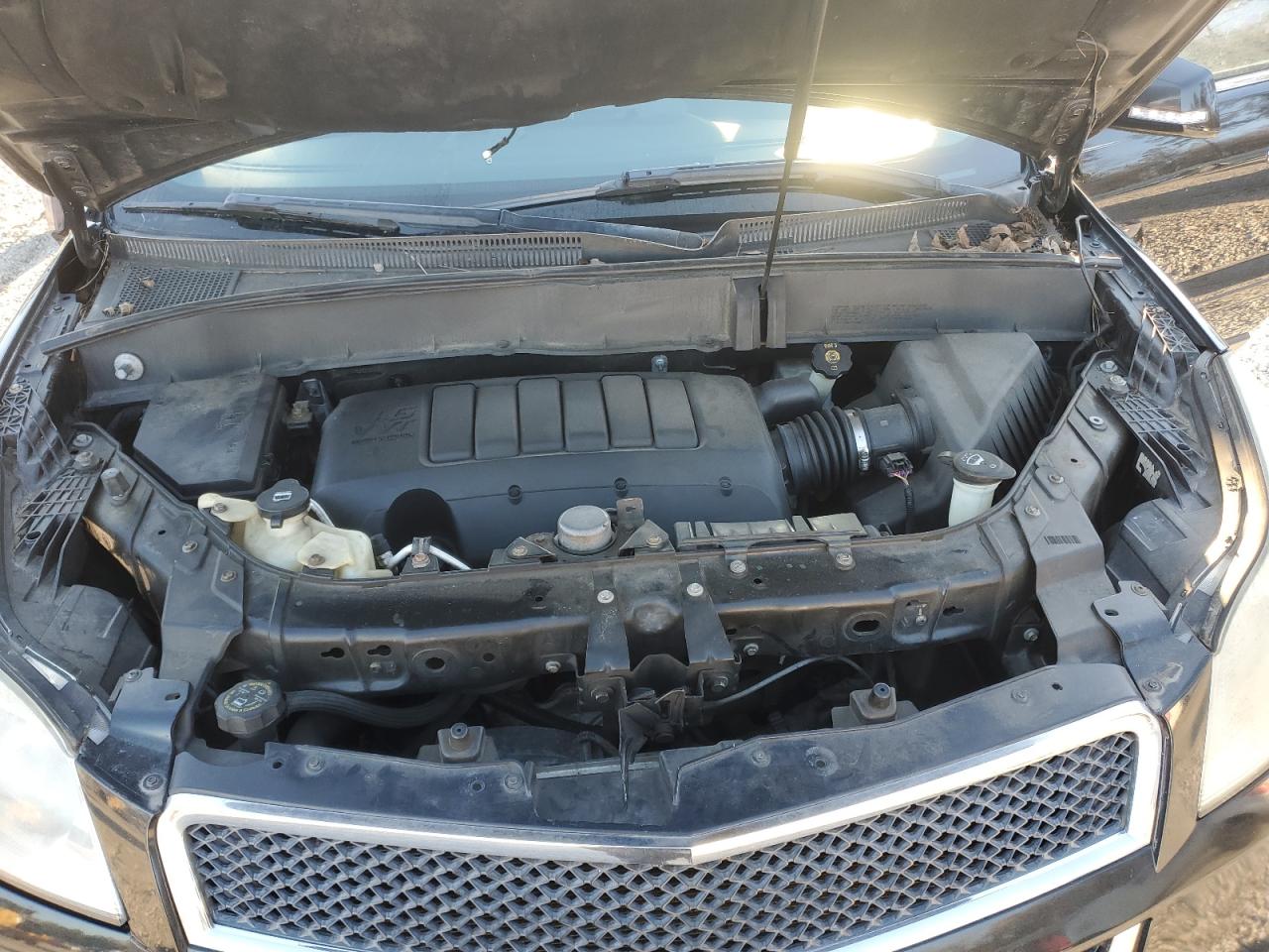 2011 Chevrolet Traverse - Image 12