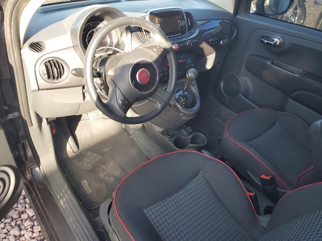 2018 Fiat 500 - Image 8