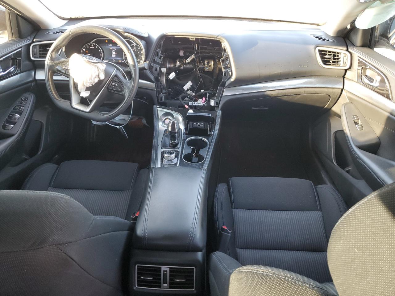 2019 Nissan Maxima - Image 8