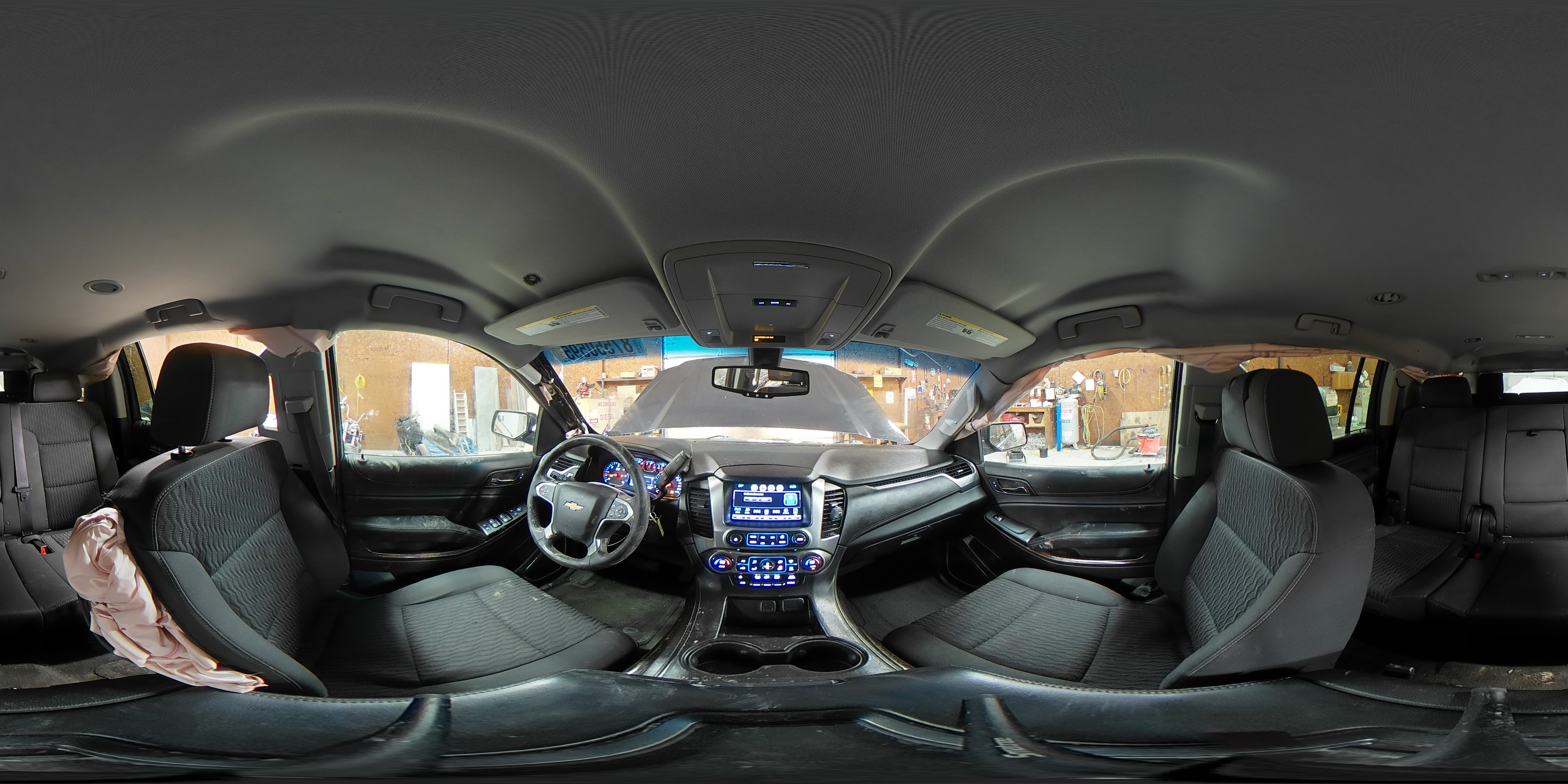 2016 Chevrolet Suburban - Image 15