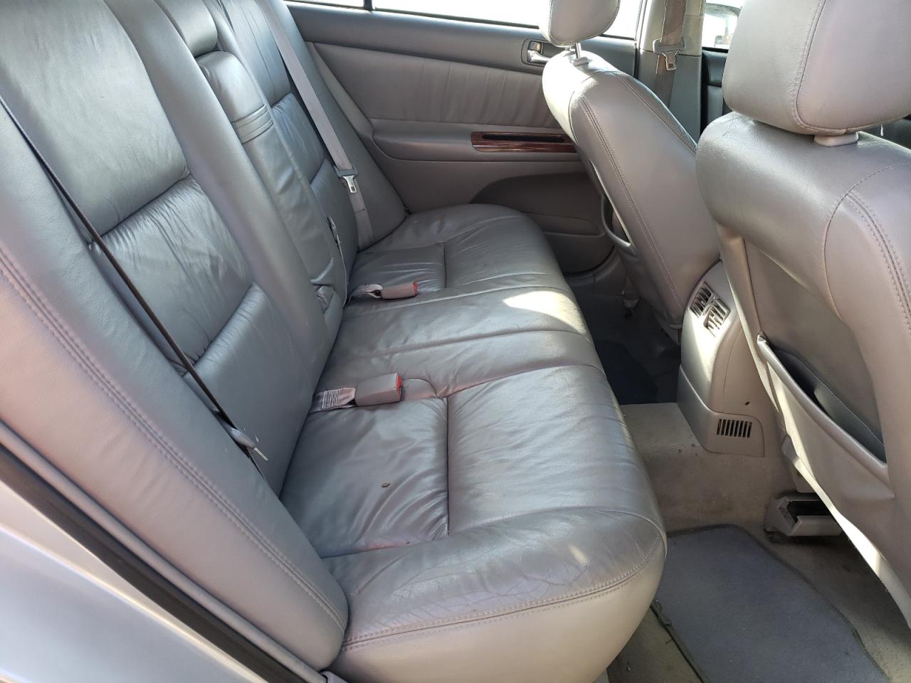 2002 Toyota Camry - Image 10