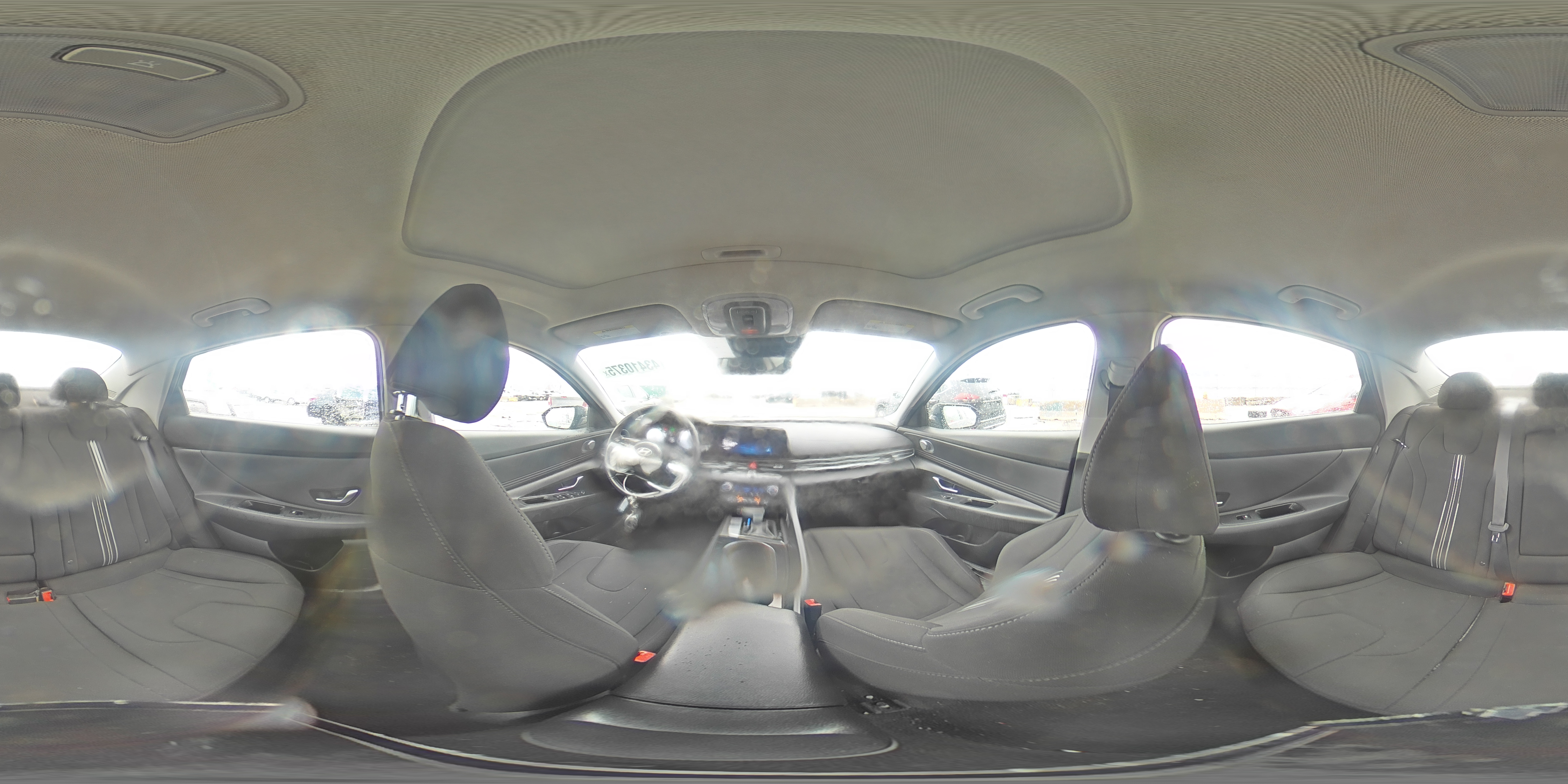 2024 Hyundai Elantra - Image 12