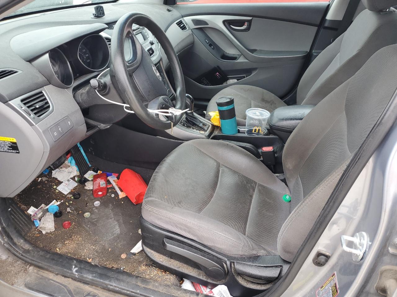 2015 Hyundai Elantra - Image 7