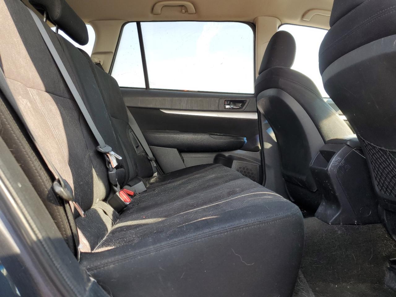 2014 Subaru Outback - Image 11