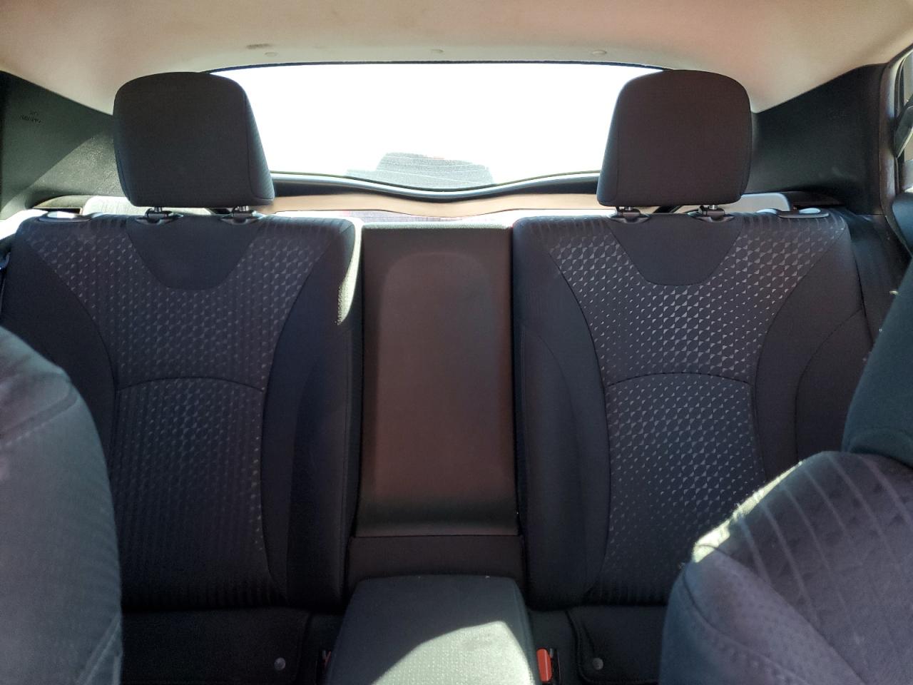 2018 Toyota Prius - Image 10