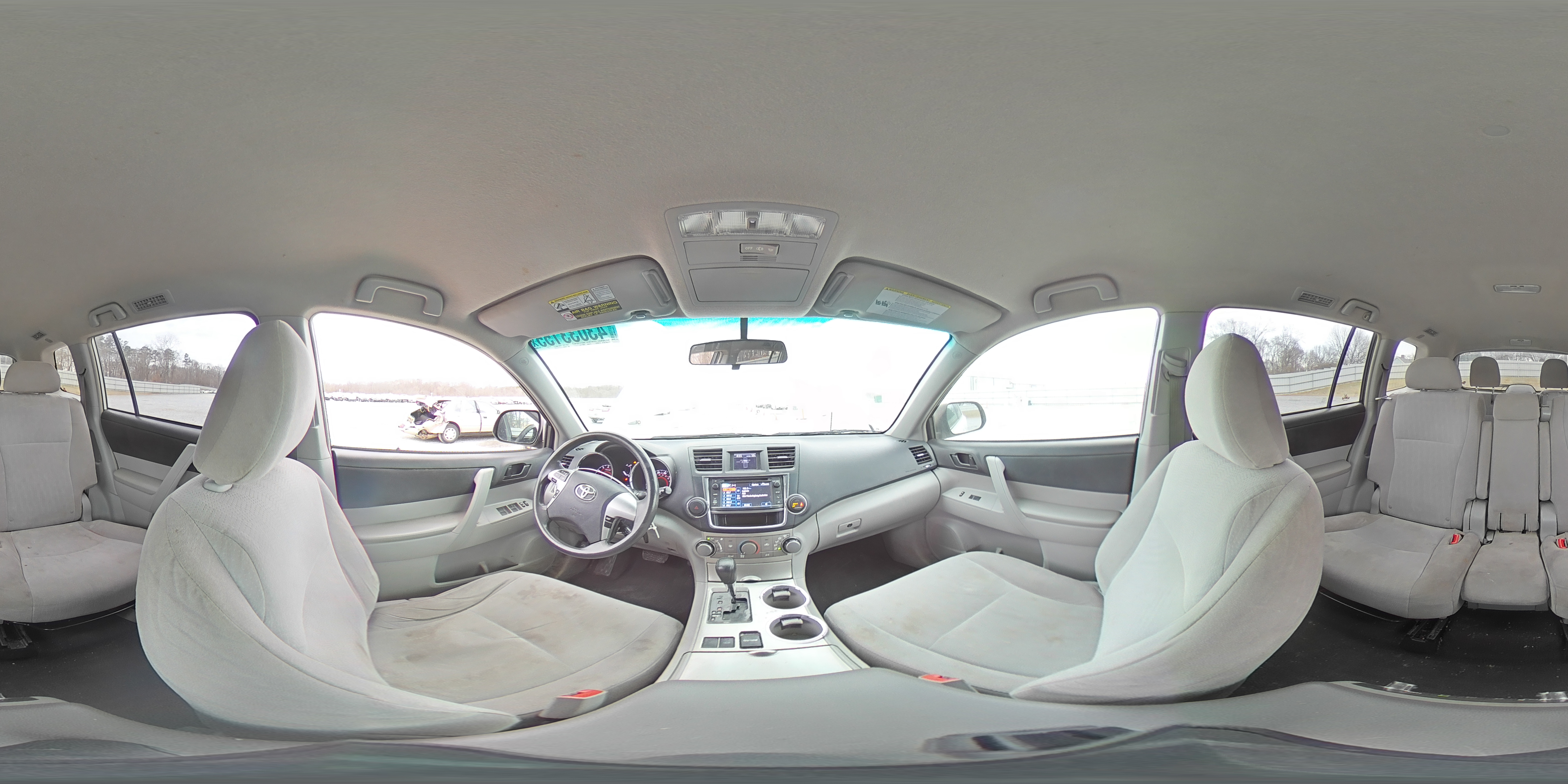 2013 Toyota Highlander - Image 14