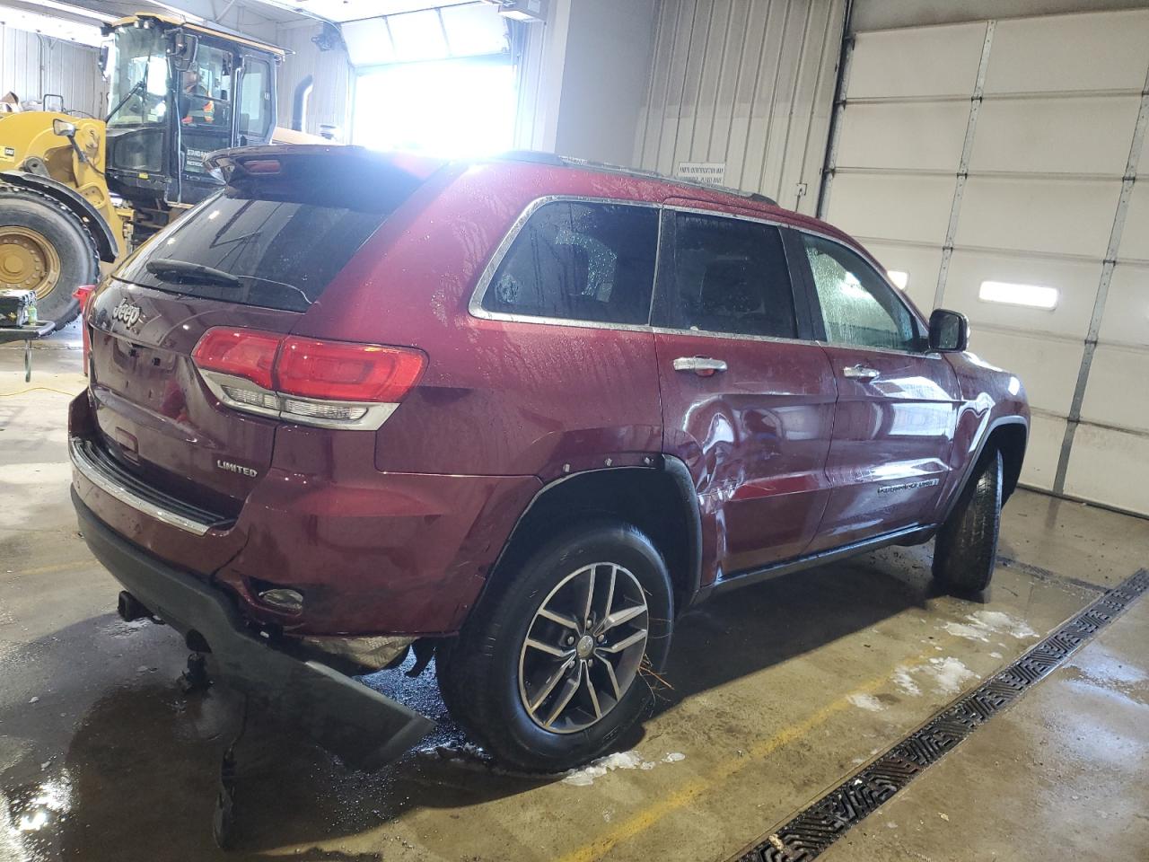 2017 Jeep Grand Cherokee - Image 3