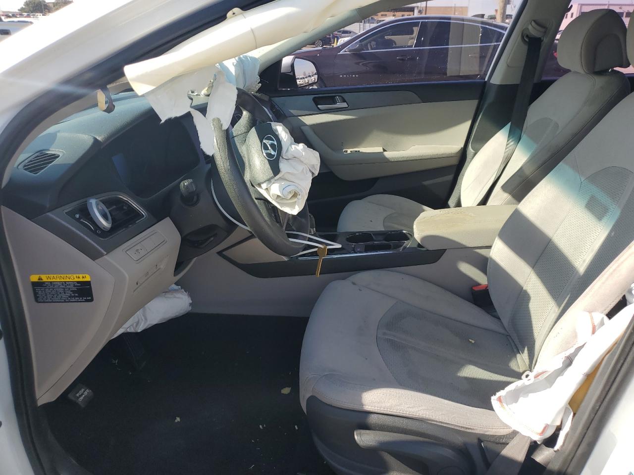 2016 Hyundai Sonata - Image 7