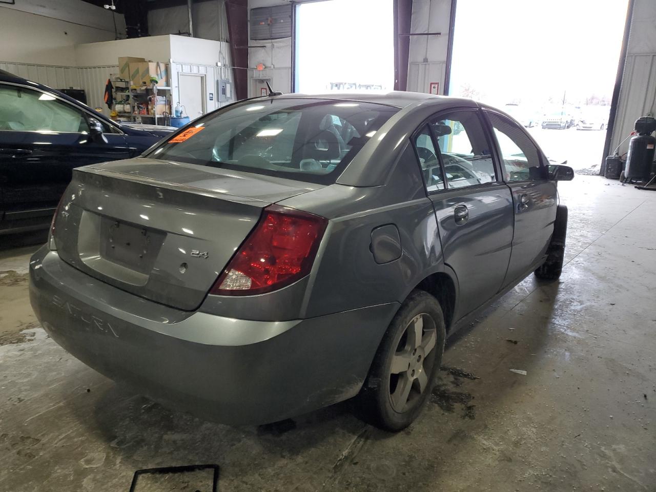 2006 Saturn ION - Image 3