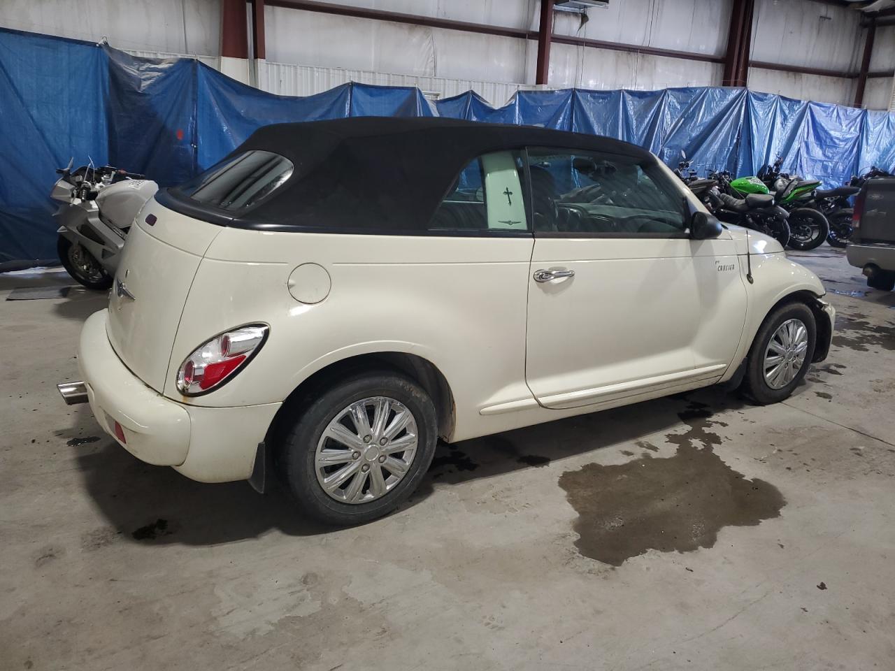 2005 Chrysler PT Cruiser - Image 3