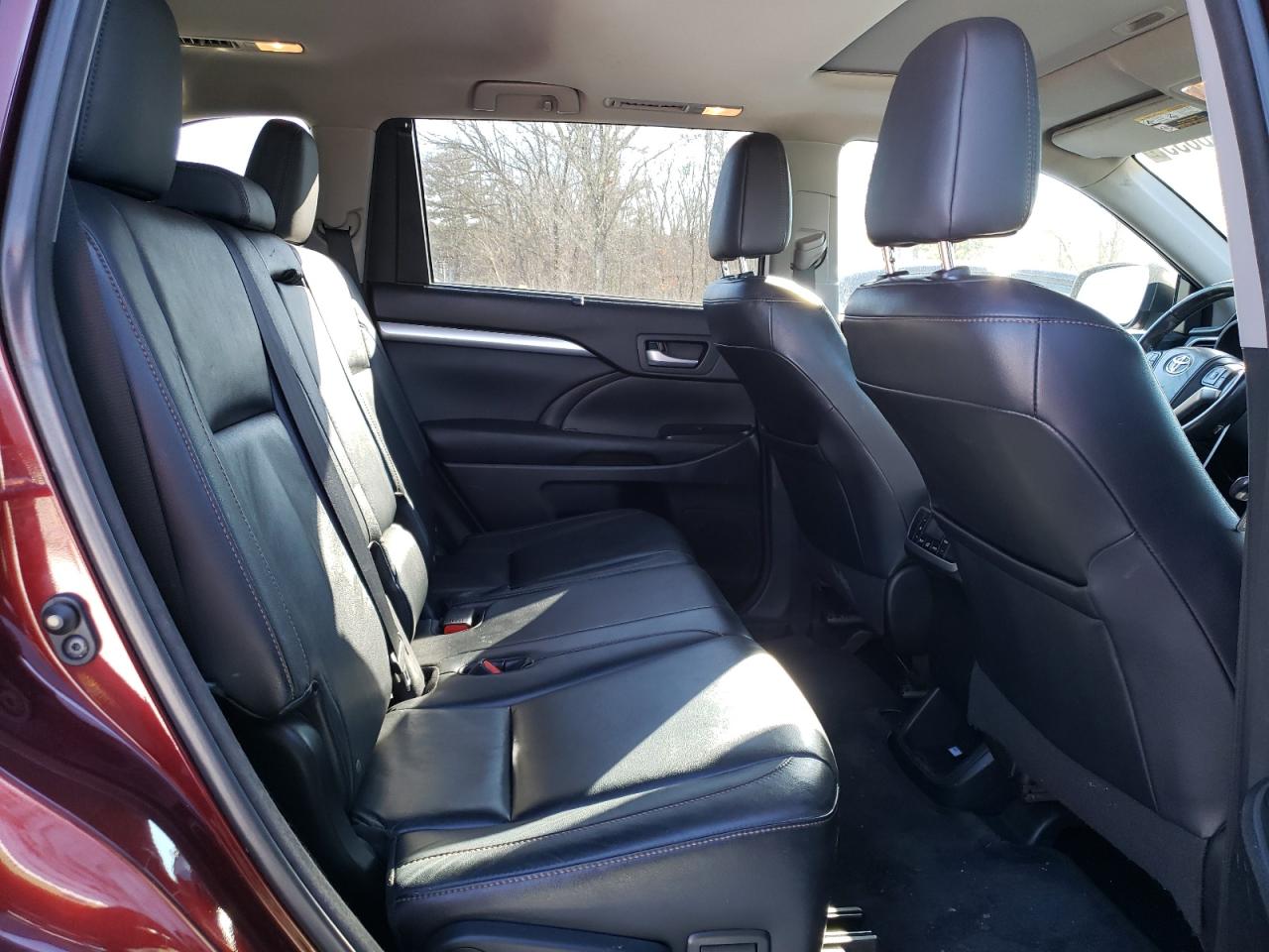 2014 Toyota Highlander - Image 11