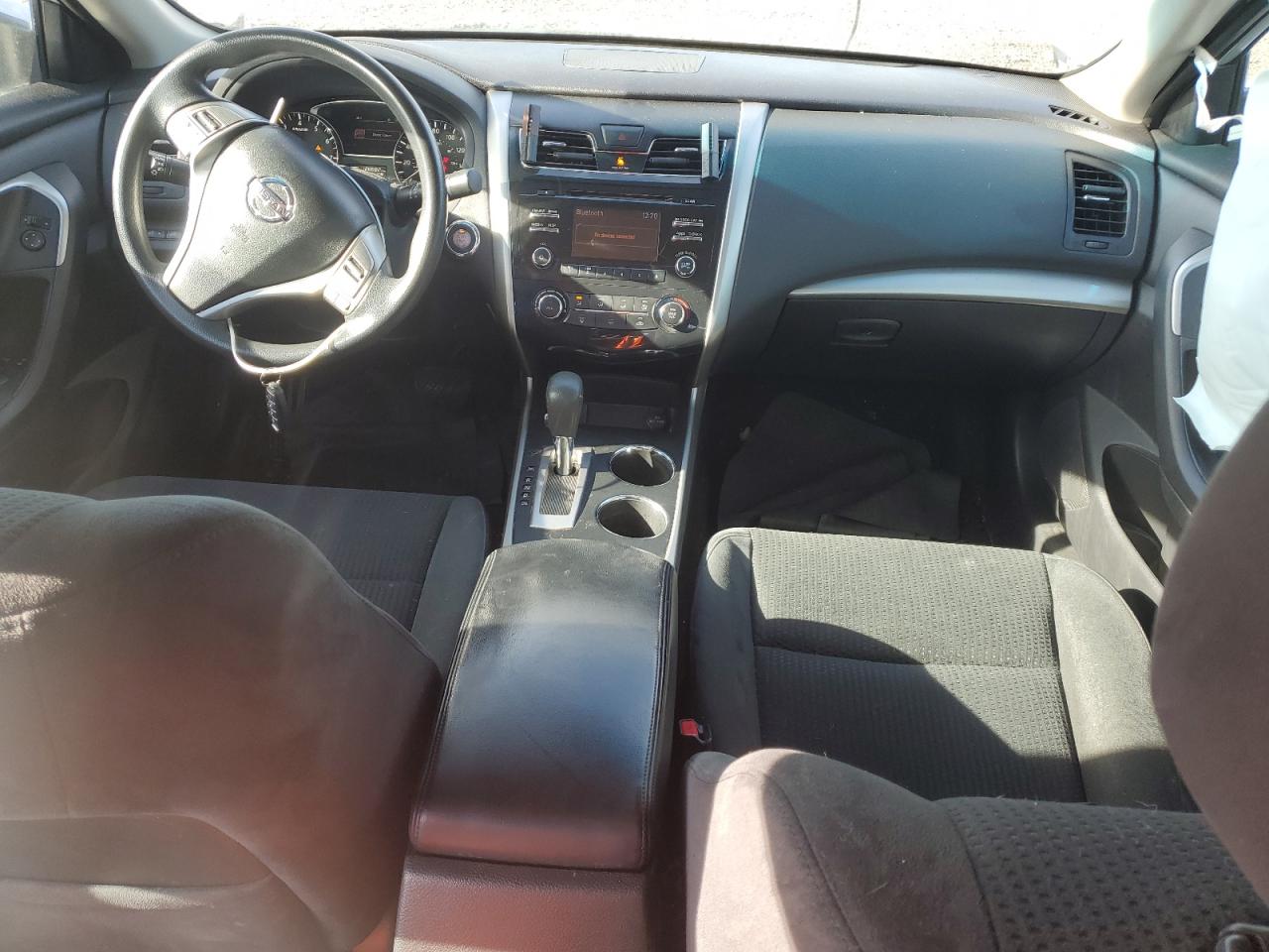 2015 Nissan Altima - Image 8