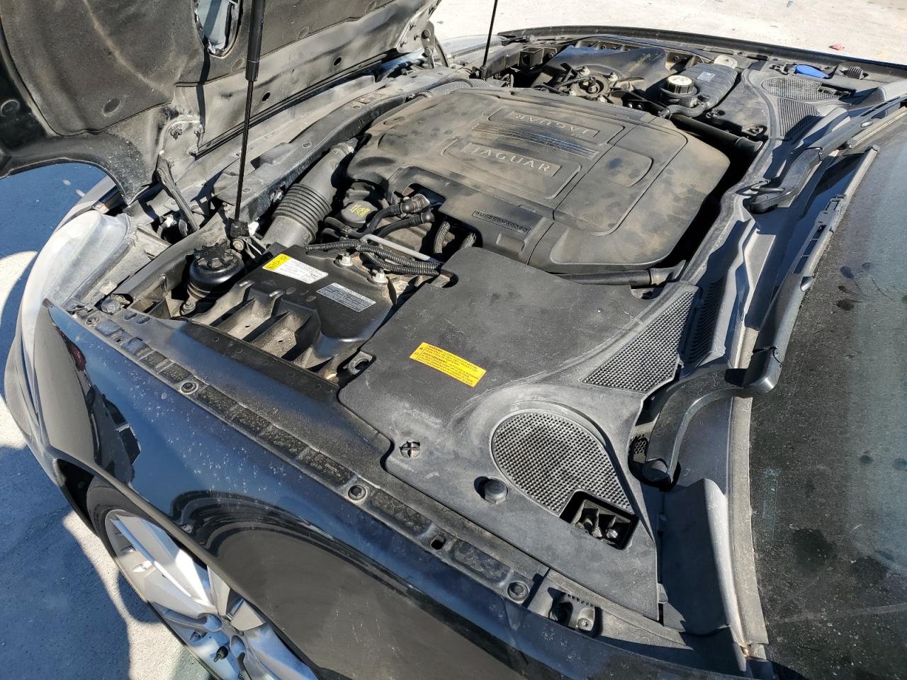 2010 Jaguar XKR - Image 11