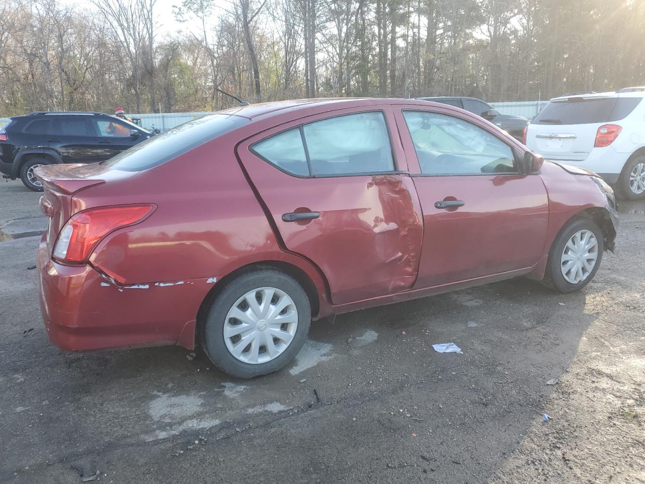 2018 Nissan Versa - Image 3
