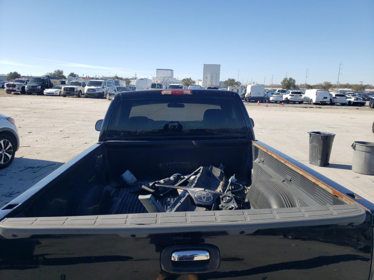 2004 Chevrolet Silverado - Image 10