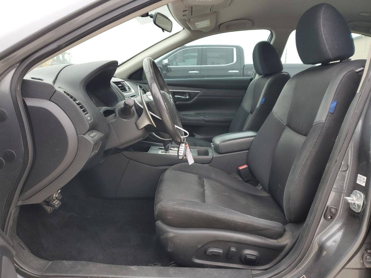 2017 Nissan Altima - Image 7