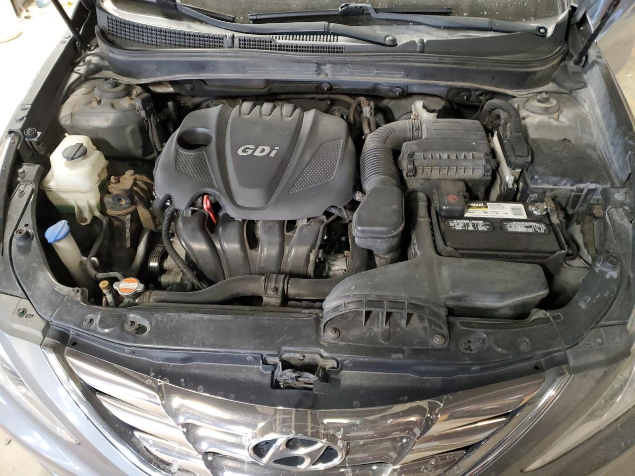 2012 Hyundai Sonata - Image 11