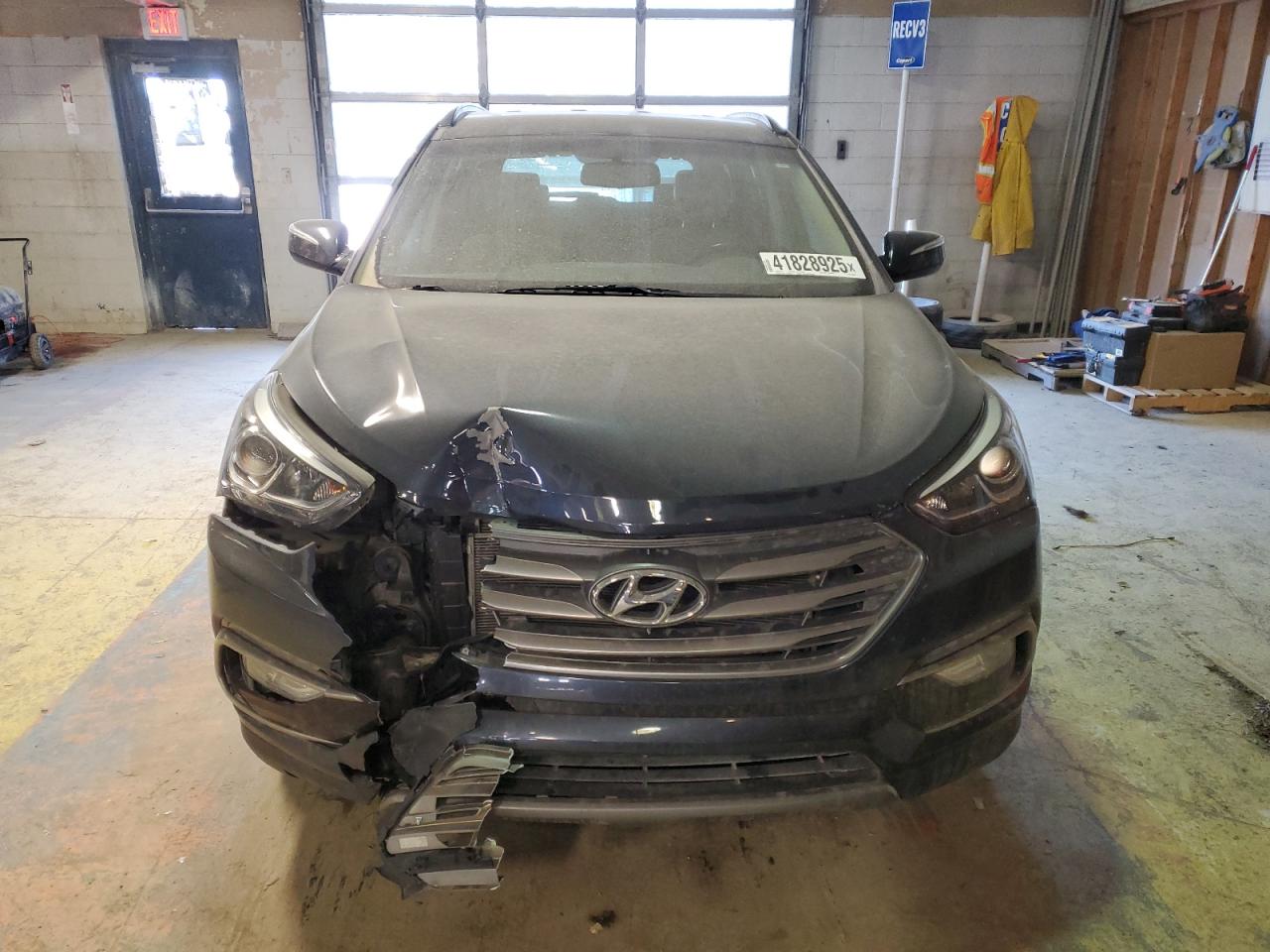 2018 Hyundai Santa Fe - Image 5