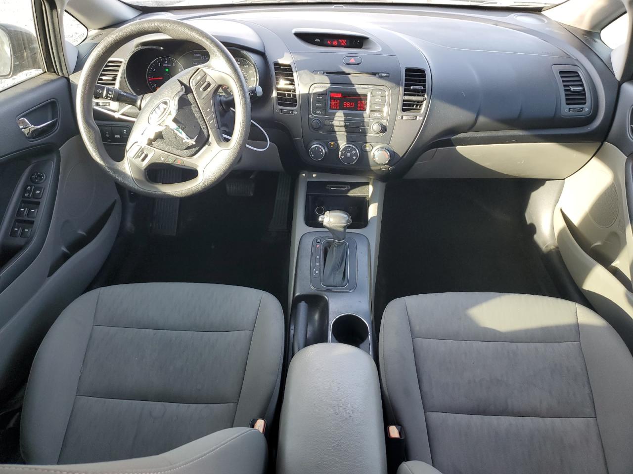 2014 Kia Forte - Image 8