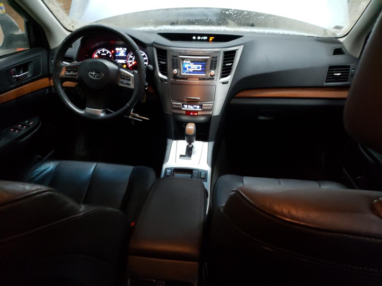 2014 Subaru Outback - Image 8