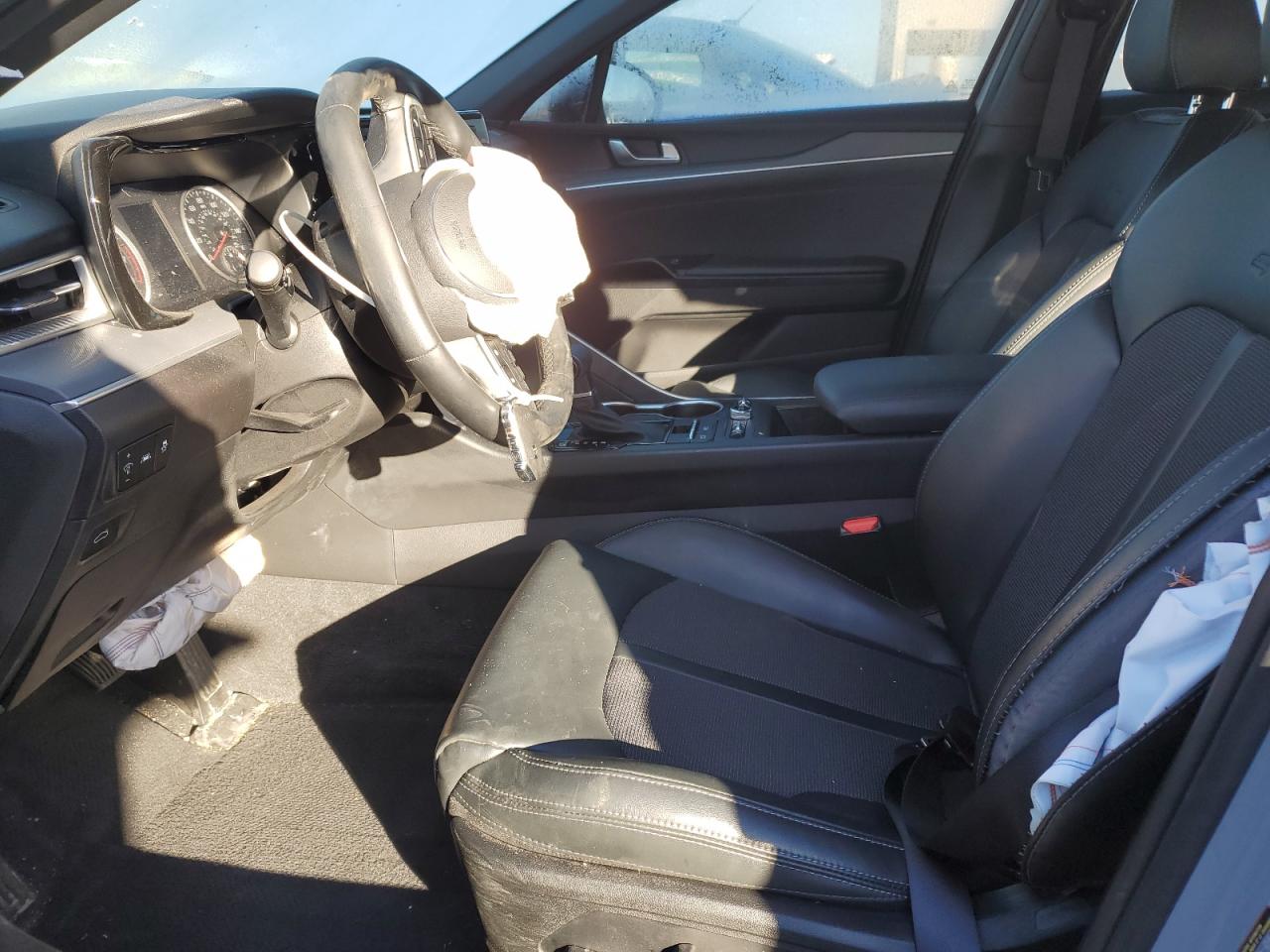 2023 Kia K5 - Image 7