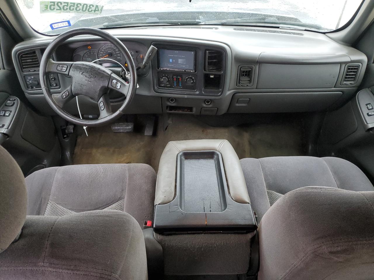 2006 Chevrolet Silverado - Image 8
