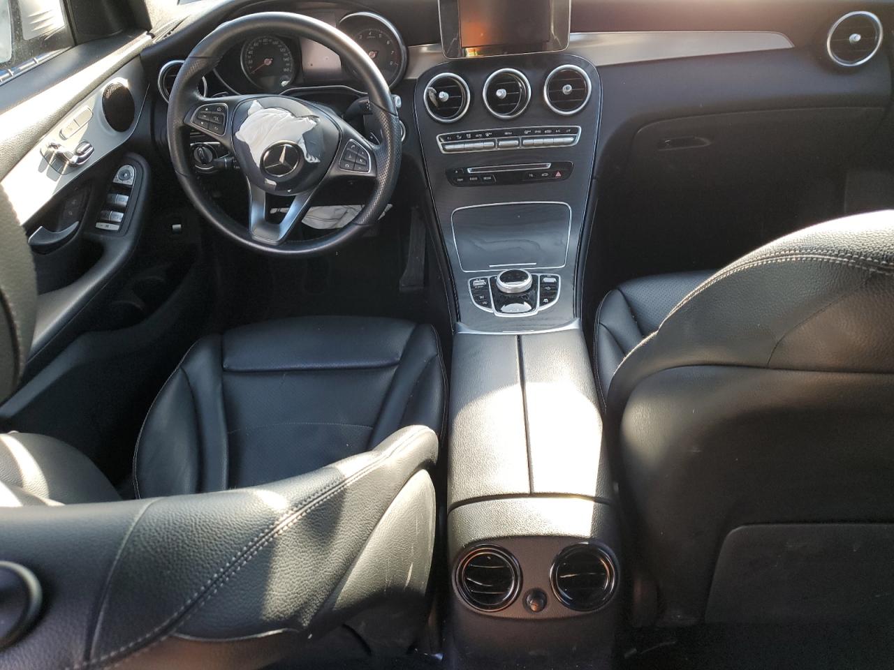 2019 Mercedes-Benz GLC - Image 8