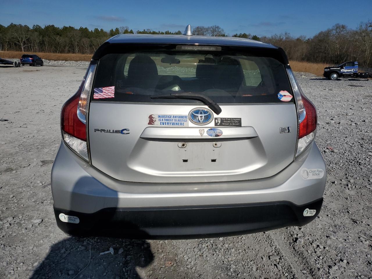 2017 Toyota Prius - Image 6
