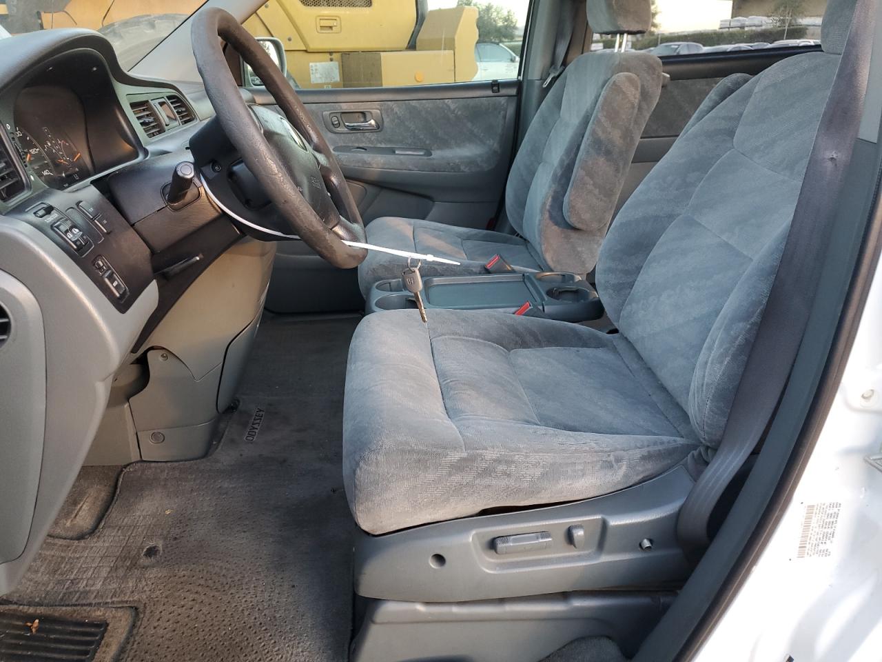 2004 Honda Odyssey - Image 7
