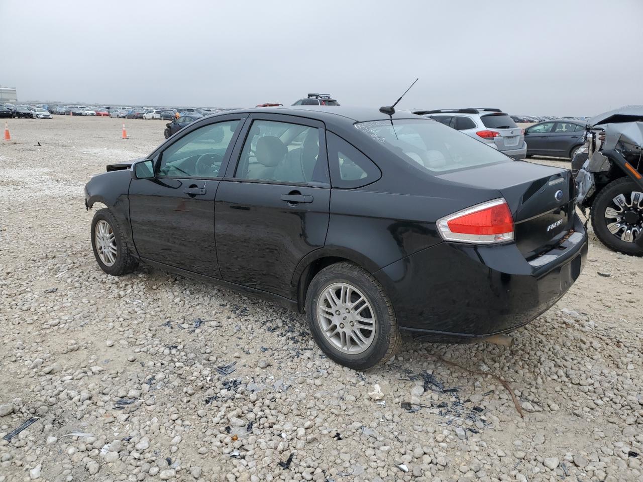 2011 Ford Focus - Image 2