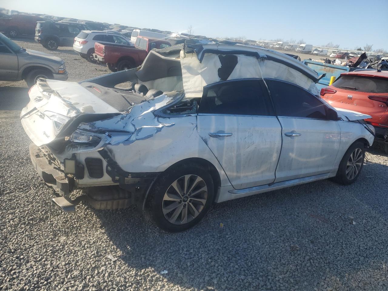 2015 Hyundai Sonata - Image 3